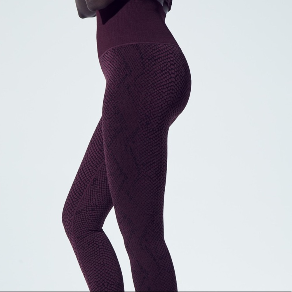 AVOCADO Snake Fire Legging XS/S Acai